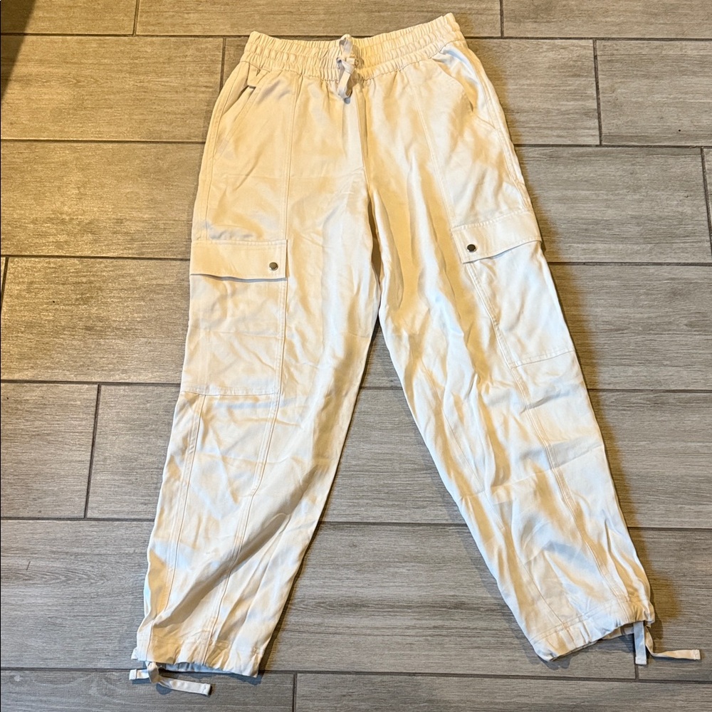 Athleta Bone Celestial Utility Pant Cream Size Small NWOT